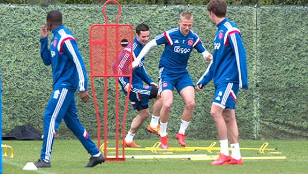 坚定承诺 坚定承诺