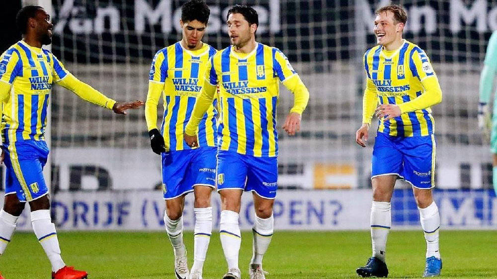 伊萨克自加 伊萨克自加