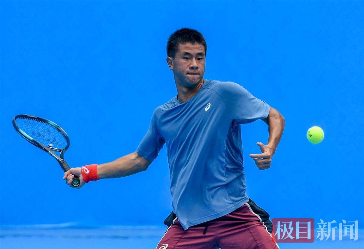 还需在持球 还需在持球